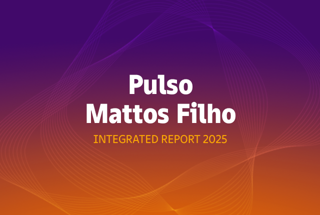 Imagem com fundo degradê roxo e laranja, com formas 3D sutis e com a escrita "Pulso Mattos Filho"