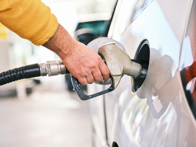 Governo regulamenta subvenção ao diesel e autoriza compensação de PIS/Cofins por produtores de etanol
